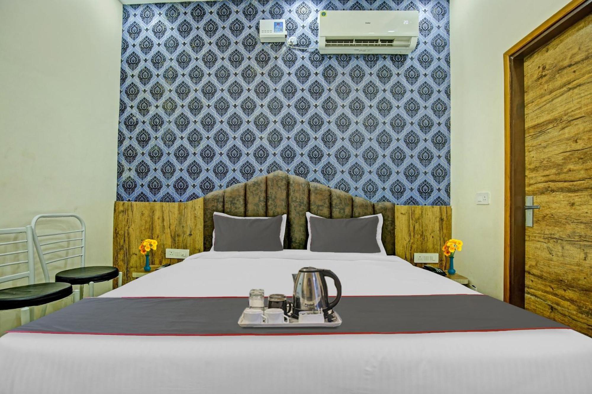 Collection O Rd Hotel Zirakpur ภายนอก รูปภาพ